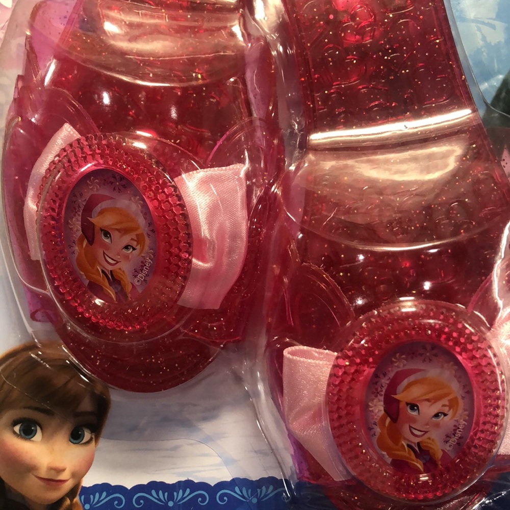 Disney Frozen Anna Sparkle Shoes - Picture 2 of 6